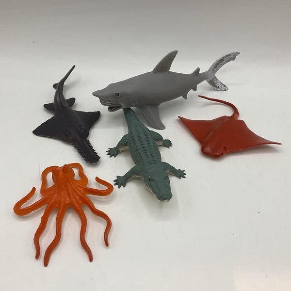 Bag of Ocean Life Figurines