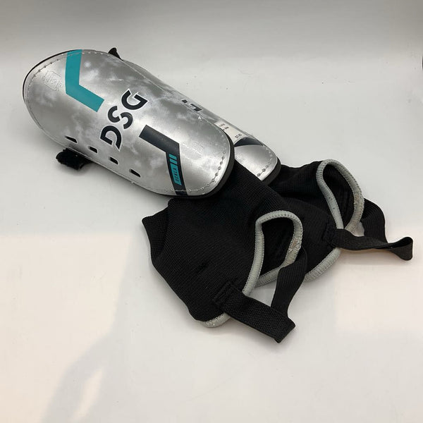 Size XL: DSG Silver/Black Shin Guards