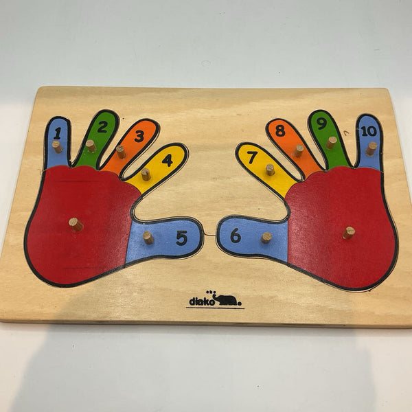 Wooden Counting Hands Peg Puzzle