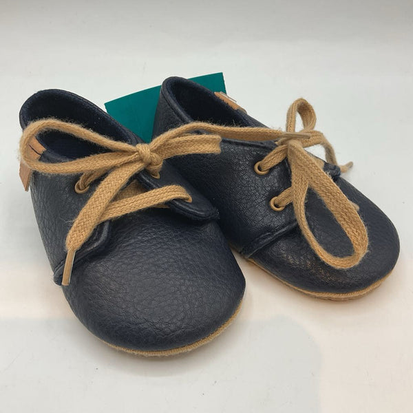 Size 2: Myggpp Navy Soft Sole Shoes