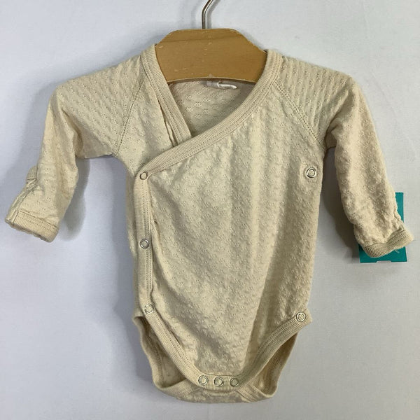 Size 6-12m: Quincy Mae Yellow Textured Long Sleeve Onesie