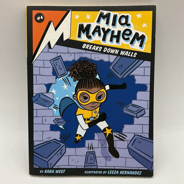 Mia Mayhem Breaks Down Walls (paperback)