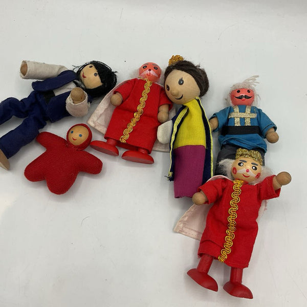 Melissa & Doug Wooden Fairytale Dolls