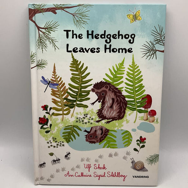 The Hedgehog Leaves Home (hardcover)