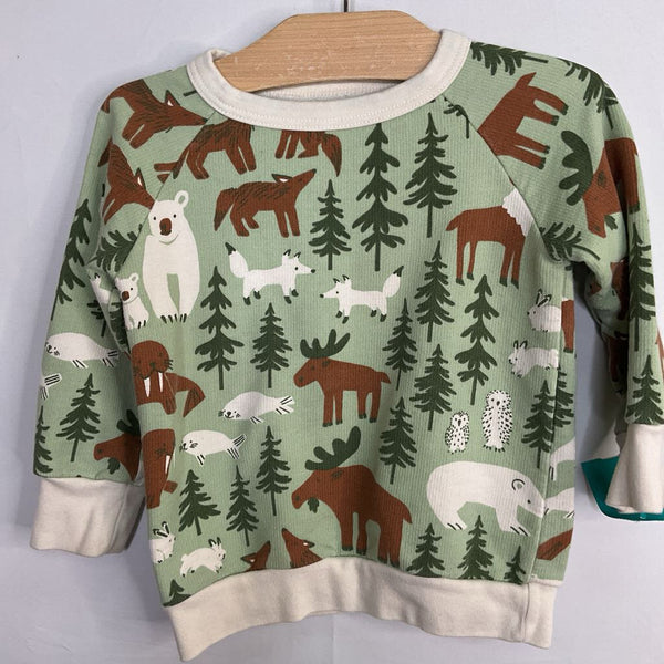 Size 2: Winter Water Factory Green/White/Brown Wildlife Print Sweatshirt