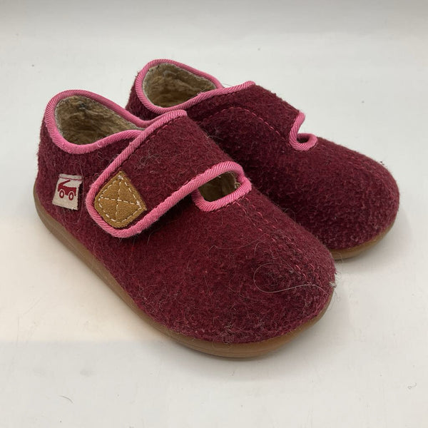 Size 5: See Kai Run Purple Velcro Strap Shoes