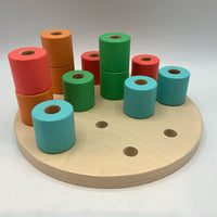 Lovevery Sort & Stack Peg Puzzle