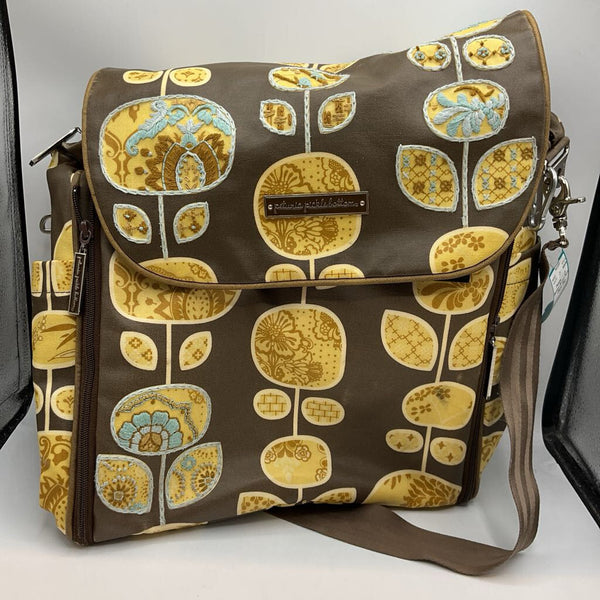 Petunia Pickle Bottom Brown Floral Diaper Bag