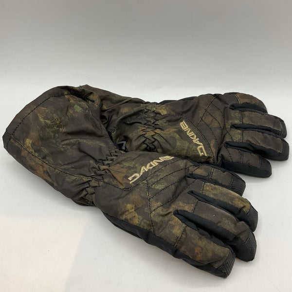 Size 6-8 (M): Dakine Black/Green Camo Snow Gloves