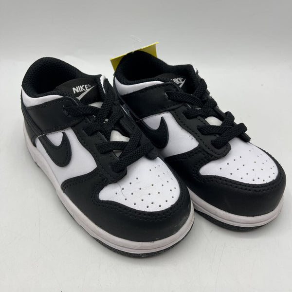 Size 8: Nike Black/White Slip-On Sneakers