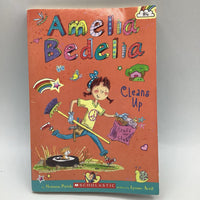 Amelia Bedelia Cleans Up (paperback)