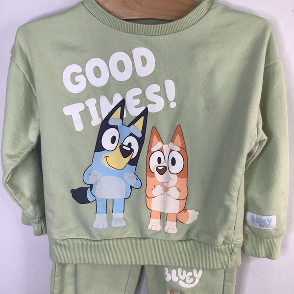 Size 2: Bluey Green/Multi Character Print 2pc Sweat Set