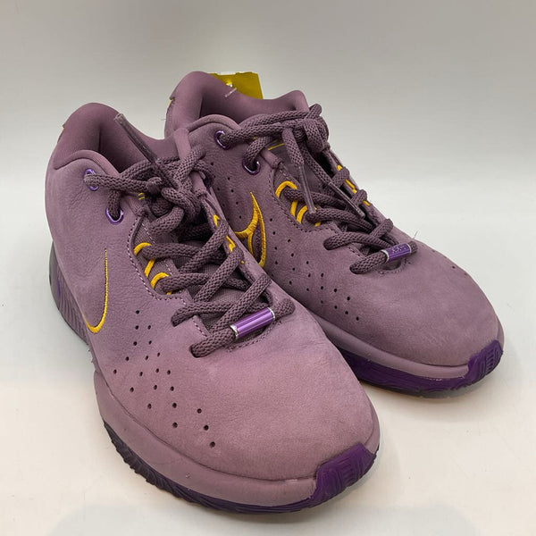Size 3.5Y: Nike Air Zoom Purple/Yellow Trim Lace-Up Sneakers