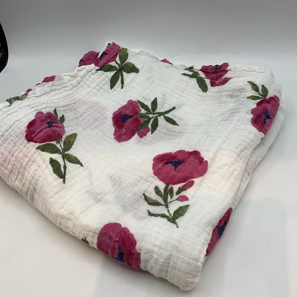 Clementine White/Purple Floral Muslin Swaddle Blanket