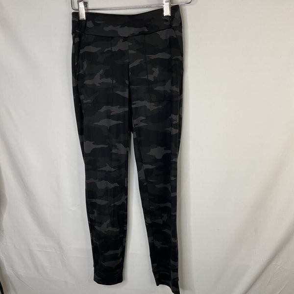 Size 8-10: Athleta Black/Gray Camo Leggings