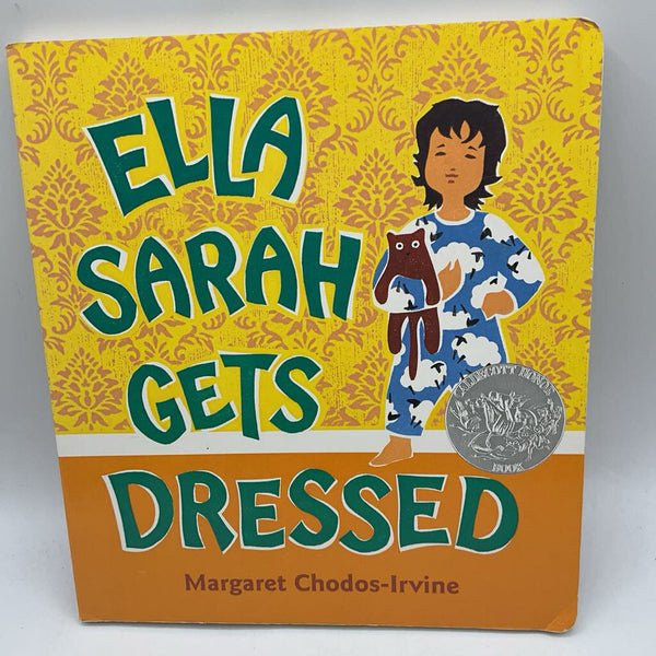 Ella Sarah Gets Dressed (board book)