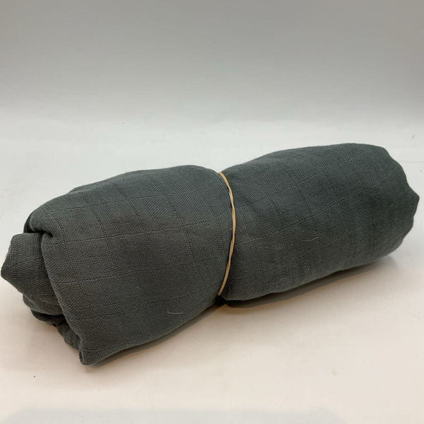 Momcozy Gray Bamboo Swaddle Blanket
