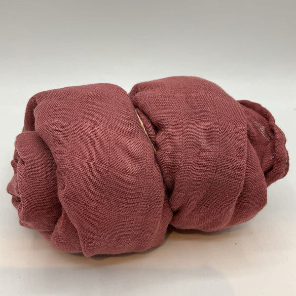 Momcozy Red Bamboo Swaddle Blanket