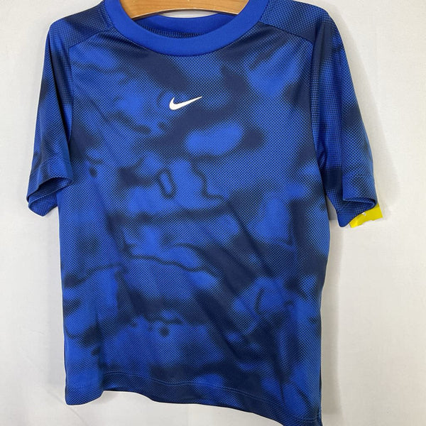 Size 6-7: Nike Blue Dots Dri-Fit T-Shirt
