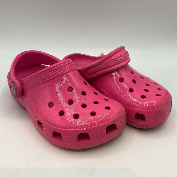 Size 9: Crocs Pink Clogs