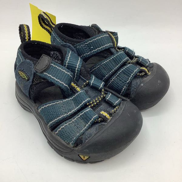 Size 4: KEEN Navy/Black Velcro Strap Sandals