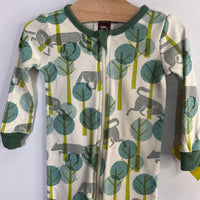 Size 6-12m: Tea Cream/Multi Wolves 1pc Zip PJs