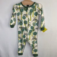 Size 6-12m: Tea Cream/Multi Wolves 1pc Zip PJs