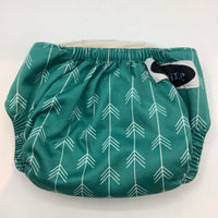 Size NB: Imgaine Green/White Print Snap Diaper/Liner