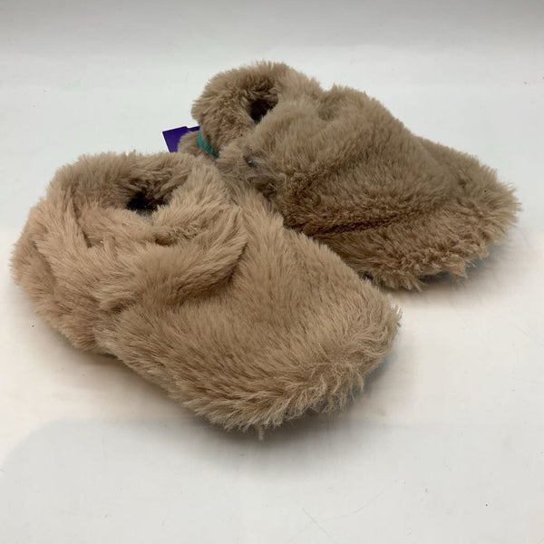 Size 8: Ten Little Brown Fleece Slippers