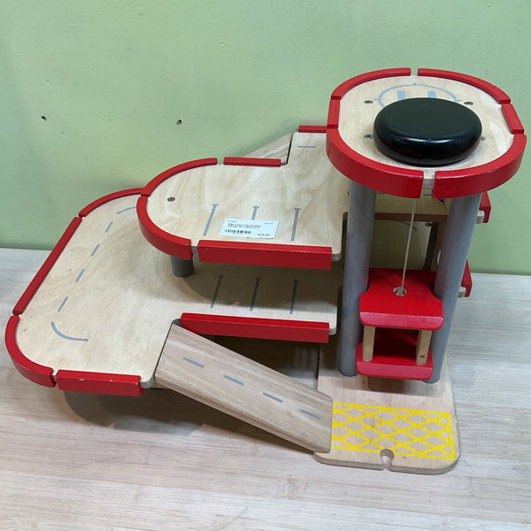 Plan Toys City Parking Garage NO VEHICLES