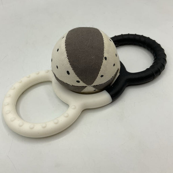 Lovevery Silicone Rattle With Removable Ball
