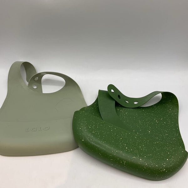 2pc Sage and Green Terrazzo Silicone Bibs