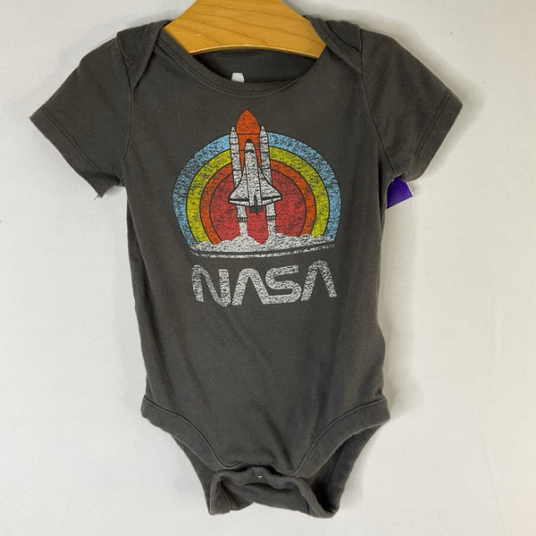 Size 12-18m: Gap Gray/Rainbow NASA Onesie