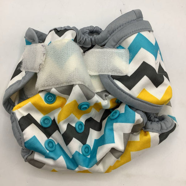 Size NB: Jump-a-Rooz Colorful White/Multi Chevron Snap Diaper Cover