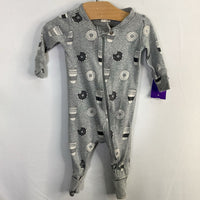 Size 0-3m: Monica + Andy Gray/White Coffee/Donuts 1pc ZIp Footy PJs