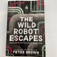 The Wild Robot Escapes (paperback)