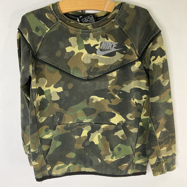 Size 5-6: Nike Green/Brown/Black Camo Sweatshirt REDUCED