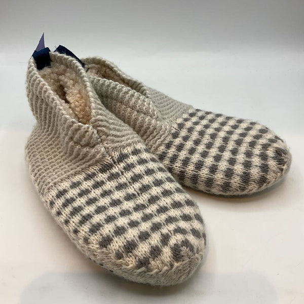 Size 11-13: Bombas White/Gray Slipper Socks