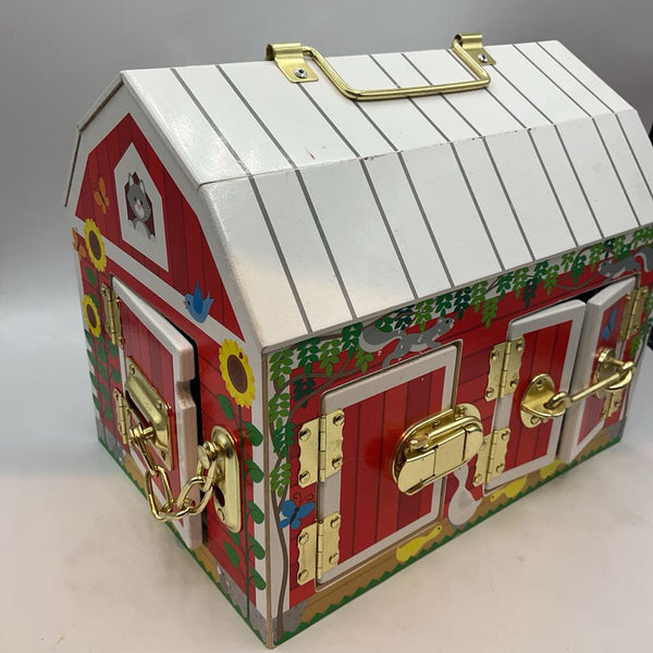 Melissa & Doug Wooden Latch Barn w/Animals