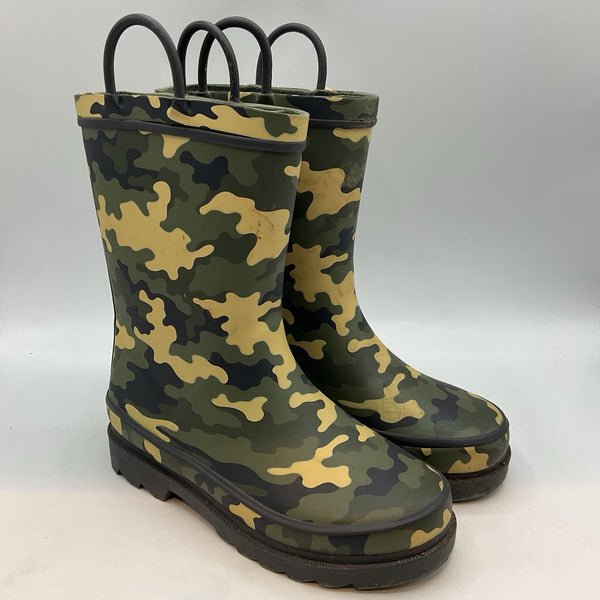 Size 12: Western Chief Green Camo Rain Boots