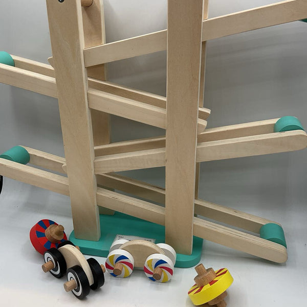 Color Wheel Racers and Ramp