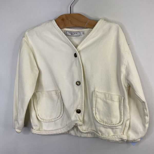 Size 5-6: Throwing Tiny Fits White Snap-Up Jacket