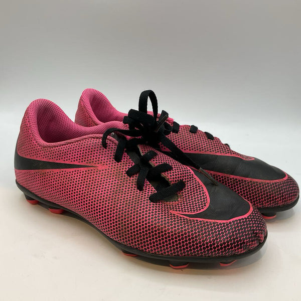 Size 3Y: Nike Pink/Black Lace-Up Soccer Cleats REDUCED