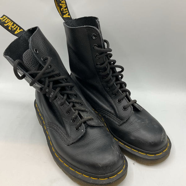 Size 5-6Y: Dr. Marten's Black Lace-Up Boots