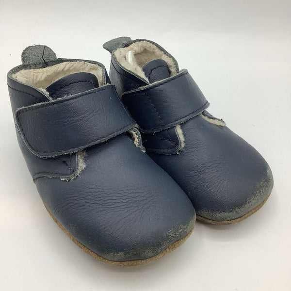 Size 9-15m: Bobux Navy Fleece Lined Velcro Booties REDUCED