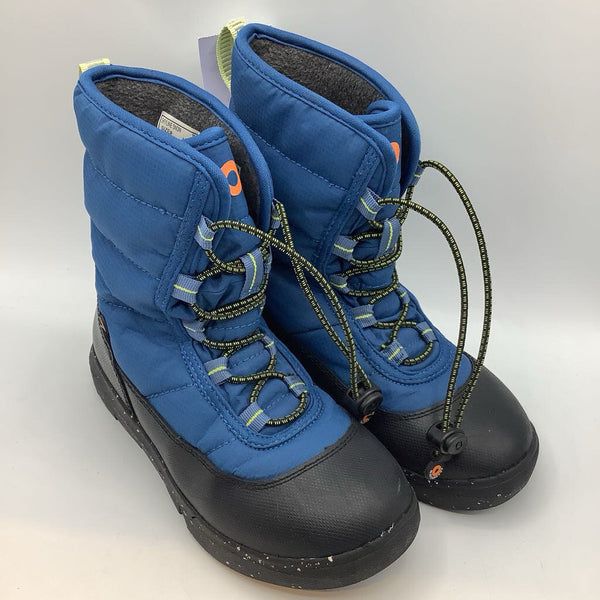 Size 1Y: Bogs Blue/Black Toggle Snow Boots