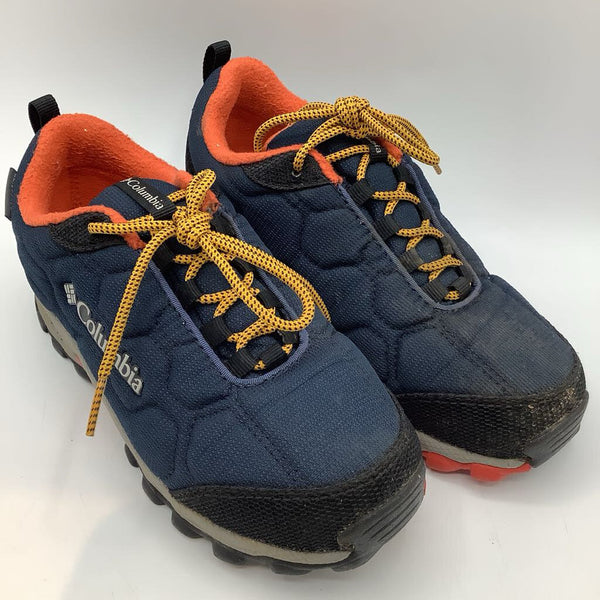 Size 2Y: Columbia Navy Quilted Lace Hiking Boots