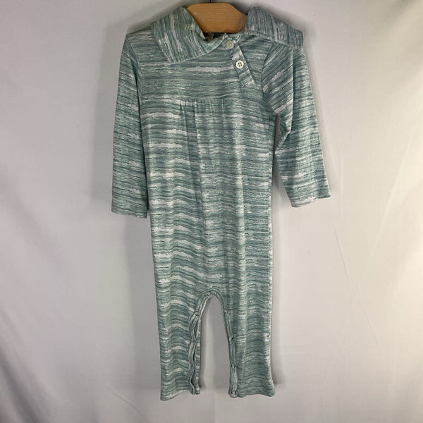 Size 12-18m: Kate Quinn Blue/White Waves Collared Romper
