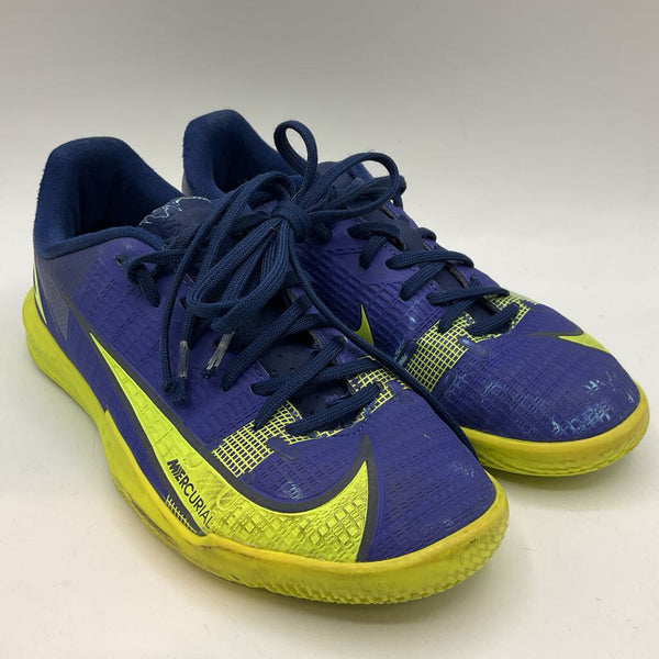 Size 1.5Y: Nike Blue/Green Lace-Up Turf Cleats