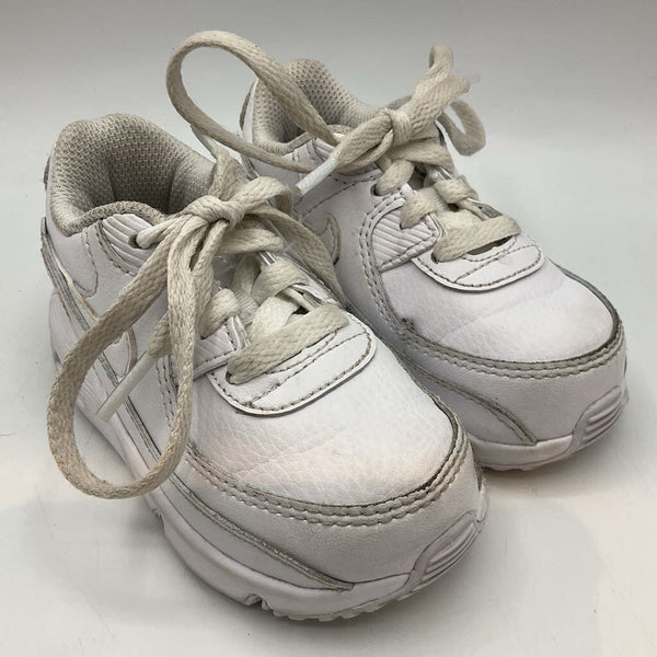 Size 6: Nike White Lace-Up Sneakers